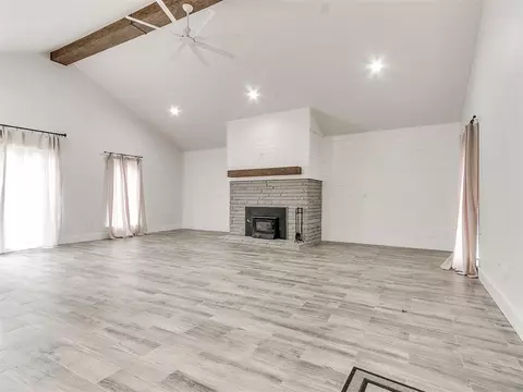 8024 NW 30th St, Bethany, OK 73008 photo 3