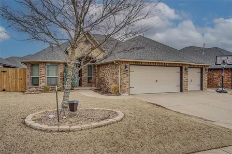 17100 Barcelona Dr, Oklahoma City, OK 73170