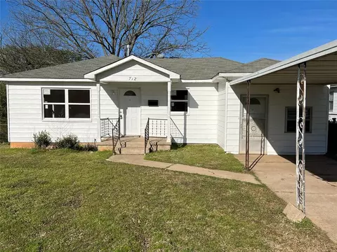 712 N Pennsylvania Ave, Shawnee, OK 74801
