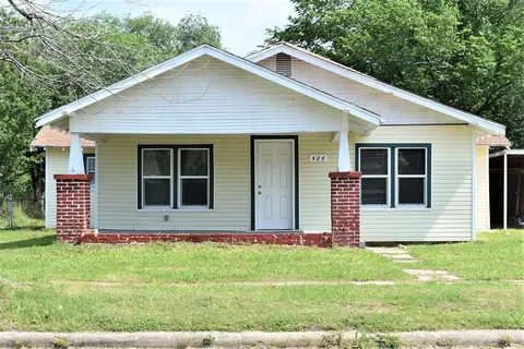 424 W Harrison Sts, Maud, OK 74854