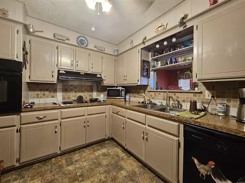 1013 E Park St, Tecumseh, OK 74873 photo 10