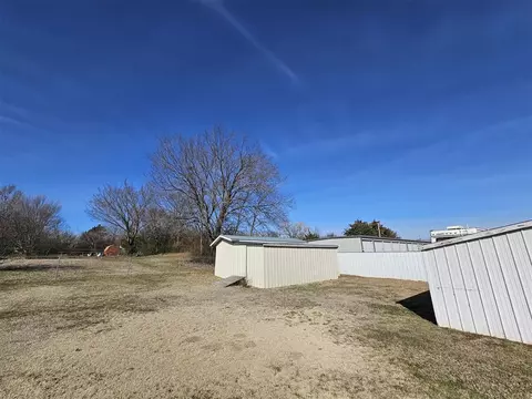 1013 E Park St, Tecumseh, OK 74873 photo 24
