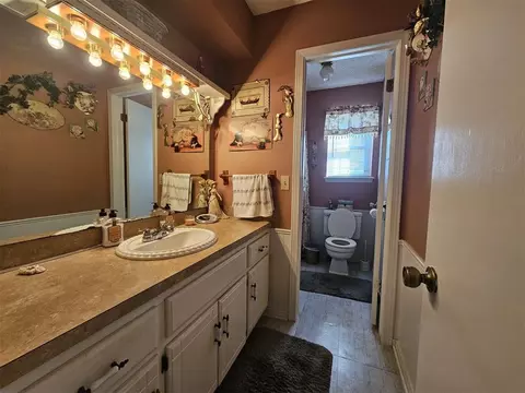 1013 E Park St, Tecumseh, OK 74873 photo 13