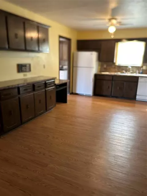 1241 SW 93rd St, Oklahoma City, OK 73139