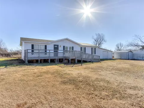 21818 Douglas Ave, Edmond, OK 73012