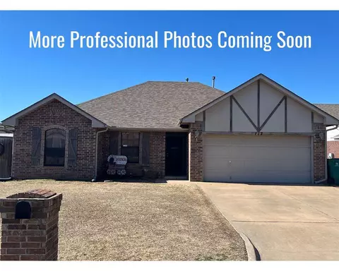 117 Woodgate Dr, Yukon, OK 73099