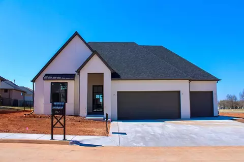 5817 Calcutta Ln, Edmond, OK 73025