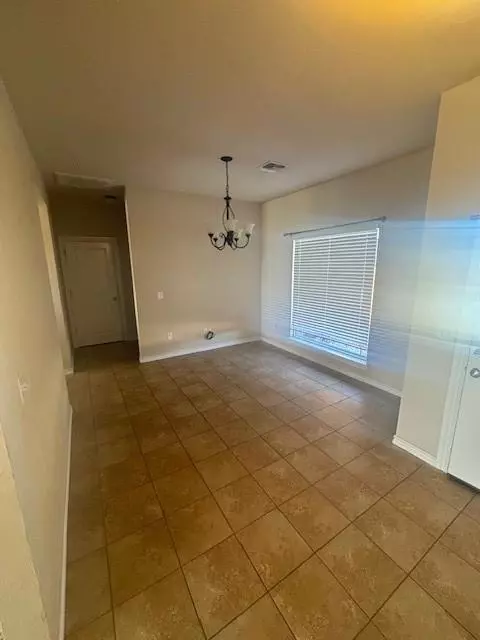 1804 Cougar Cir, Altus, OK 73521 photo 7