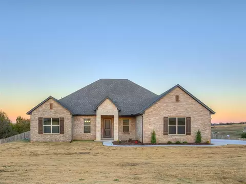 3768 Tumbleweed Ct, Blanchard, OK 73010