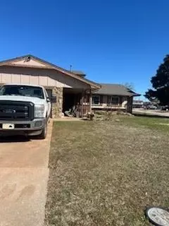 201 Del Mar Dr, Yukon, OK 73099