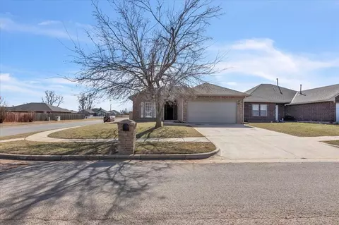 12500 SW 13th St, Yukon, OK 73099