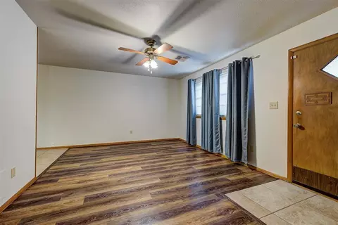 8304 NW 33rd St, Bethany, OK 73008 photo 7