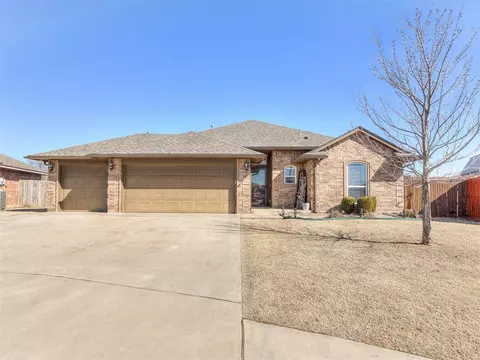 1678 Lexington Ct, Newcastle, OK 73065