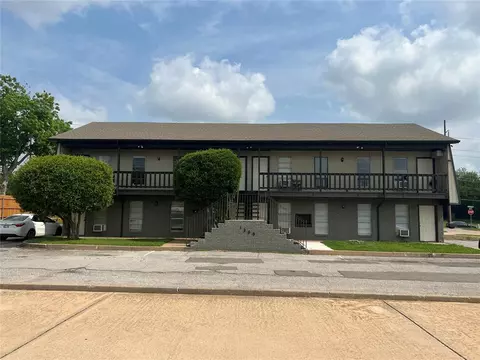 1217 Roosevelt St, Edmond, OK 73034