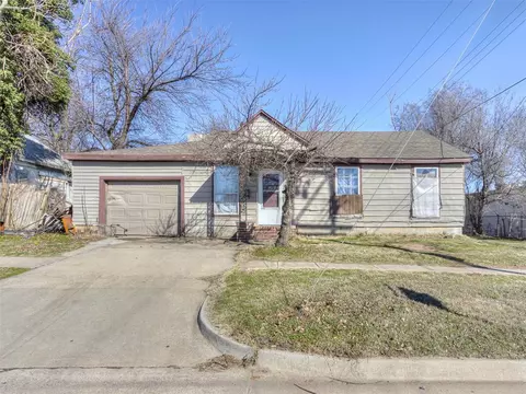 214 W Foreman St, El Reno, OK 73036