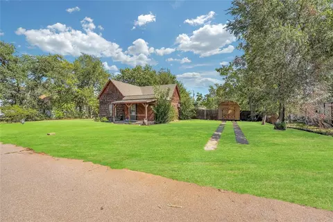 518 N Madison Ave, Elk City, OK 73644