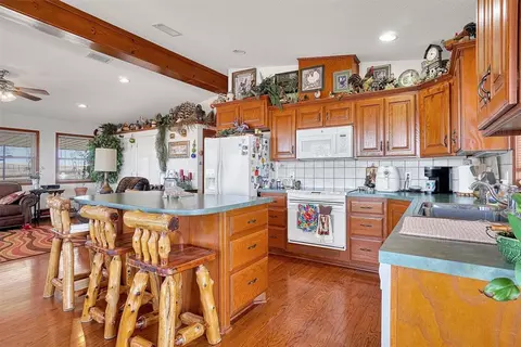 21137 E 1014 Rd, Canute, OK 73626 photo 19