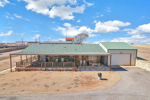 21137 E 1014 Rd, Canute, OK 73626 photo 2