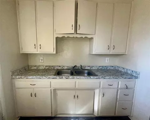 1010 E Wayne St, Edmond, OK 73034 photo 12