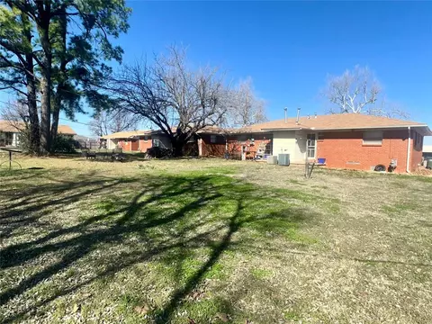 1010 E Wayne St, Edmond, OK 73034 photo 22