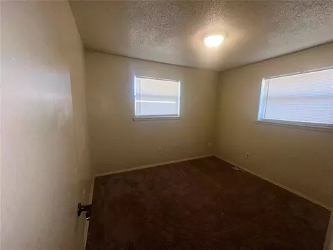 1010 E Wayne St, Edmond, OK 73034 photo 15