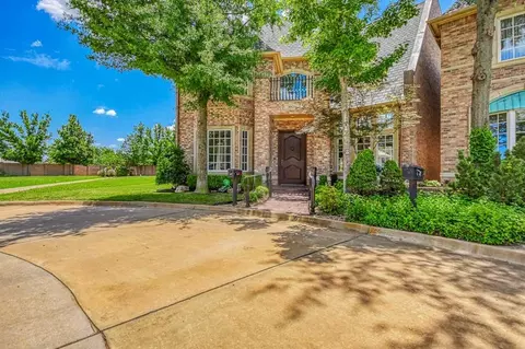 10821 Orleans Ct, Oklahoma City, OK 73170