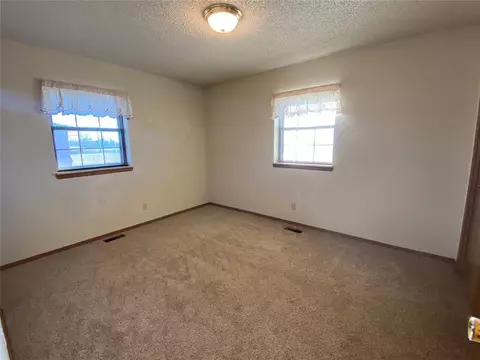 820 S Pine St, Crescent, OK 73028 photo 13