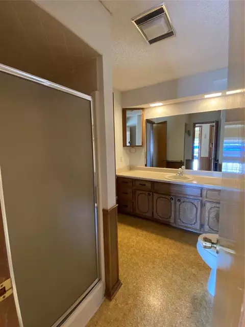 820 S Pine St, Crescent, OK 73028 photo 10