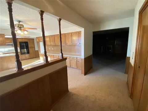 820 S Pine St, Crescent, OK 73028 photo 4