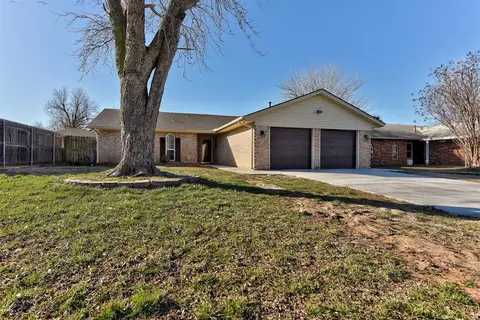 924 Clear Crk, Yukon, OK 73099