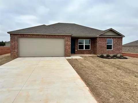 314 Starlight Dr, Shawnee, OK 74804