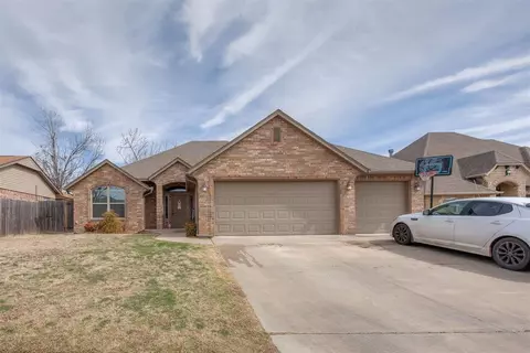 700 S Patterson Dr, Moore, OK 73160