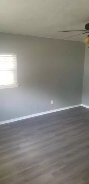 28 E Bowman Ave, Edmond, OK 73034 photo 5