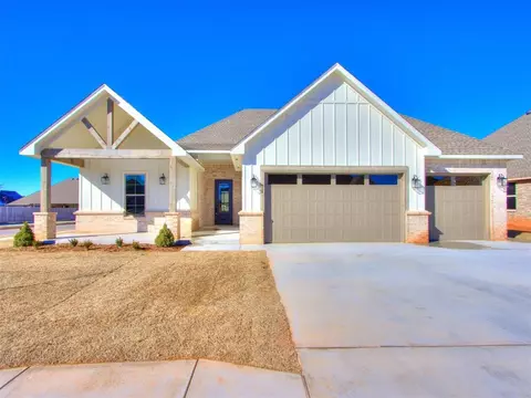 5613 Copper Stone Ct, Mustang, OK 73064