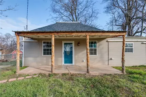 408 W 1st St, Wellston, OK 74881
