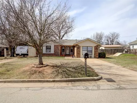 311 S Jackson Ave, Blanchard, OK 73010