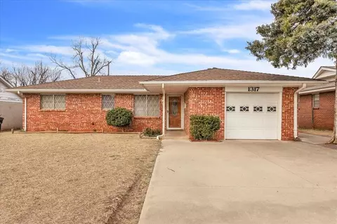 1317 N Nail Pkwy, Moore, OK 73160