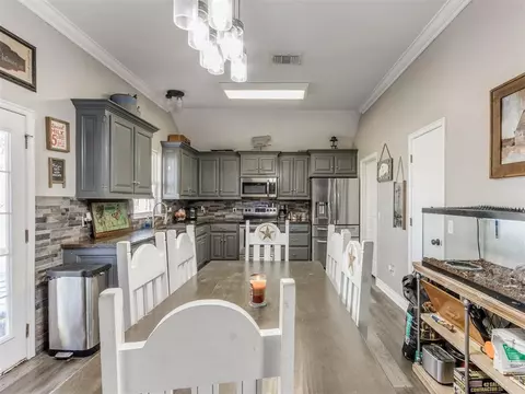 701 Meleah Ln, Mcloud, OK 74851 photo 9