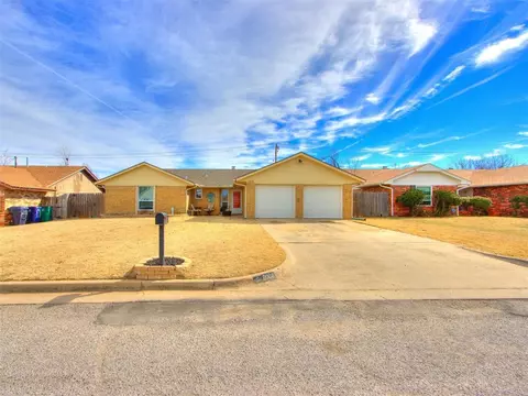 9008 Raven Ave, Oklahoma City, OK 73132