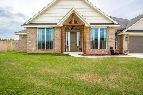 25172 Doe Creek Trl, Purcell, OK 73080