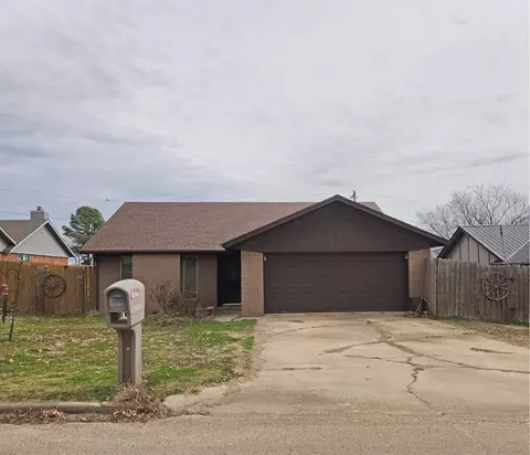 2510 Guy Nall St, Seminole, OK 74868