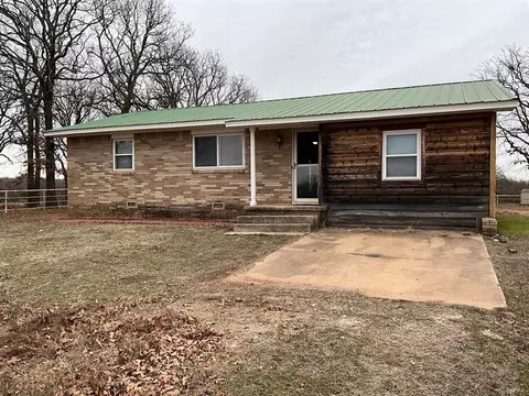 49301 W 271st St, Stroud, OK 74079