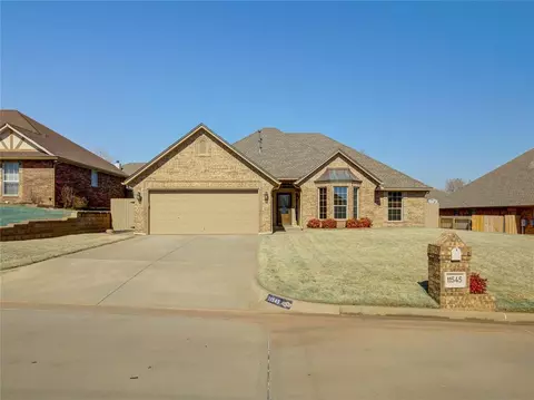 11545 Hampton Dr, Midwest City, OK 73130