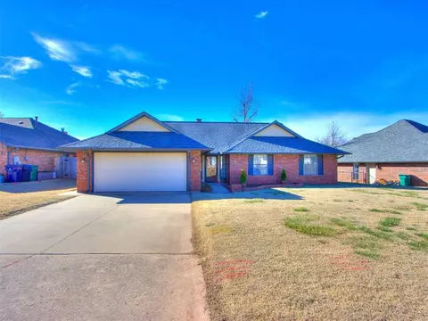 2628 Shady Tree Ln, Edmond, OK 73013