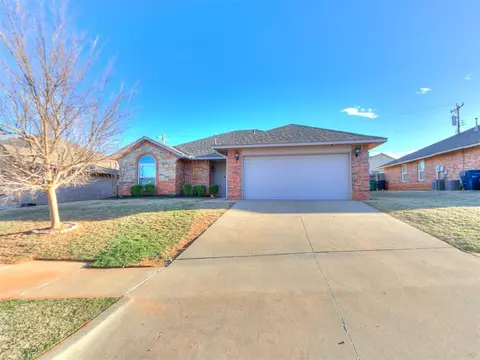 7004 NW 157th St, Edmond, OK 73013