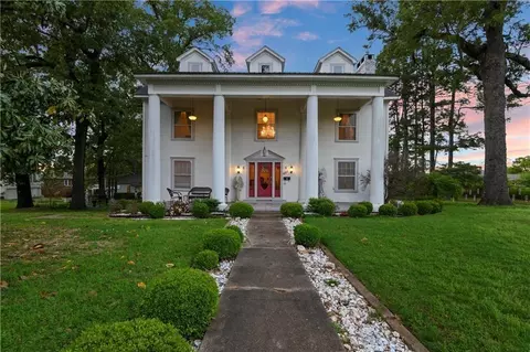 601 SE Adams St, Idabel, OK 74745