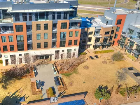 301 NE 4th St #3, Oklahoma City, OK 73104