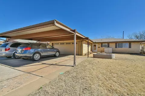 620 Del Haven Dr, Del City, OK 73115