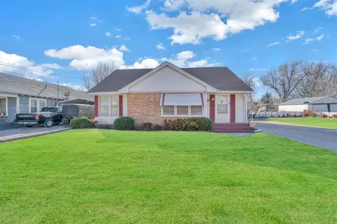 311 N Byers Ave, Mangum, OK 73554
