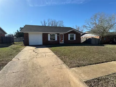 508 Woods Dr, Noble, OK 73068
